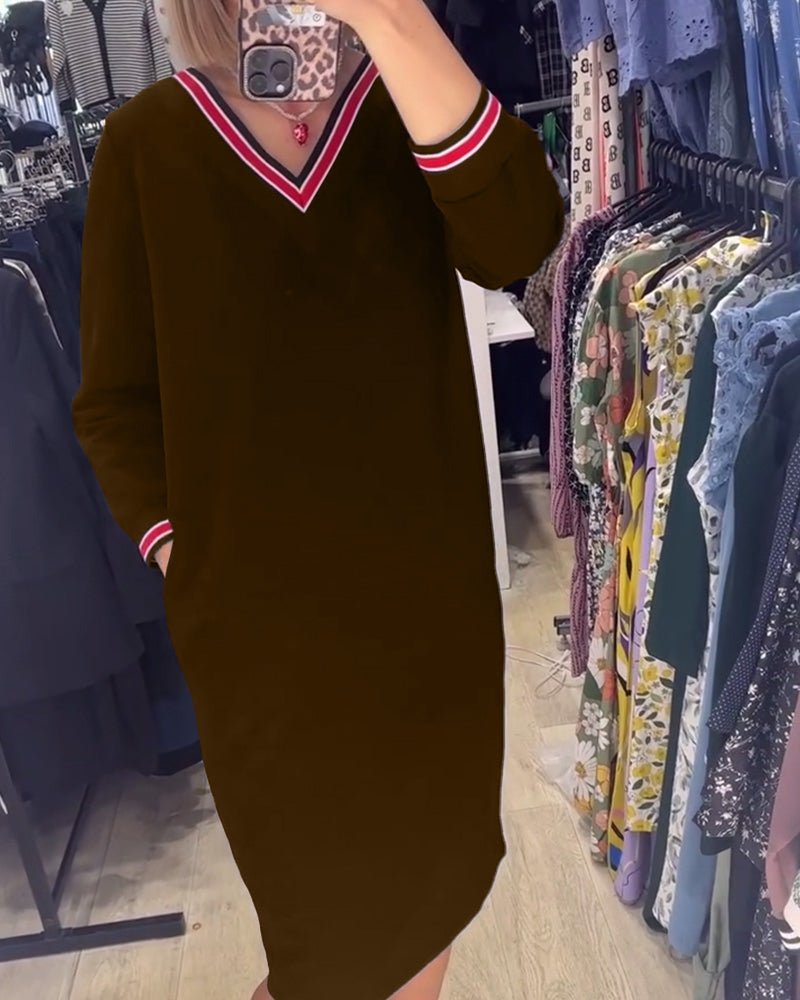 Jurk met V-hals en zakken