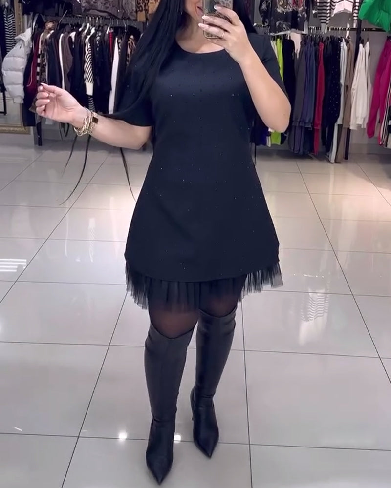 Jurk Met Korte Mouwen En Mesh Rok En Kralenstiksels