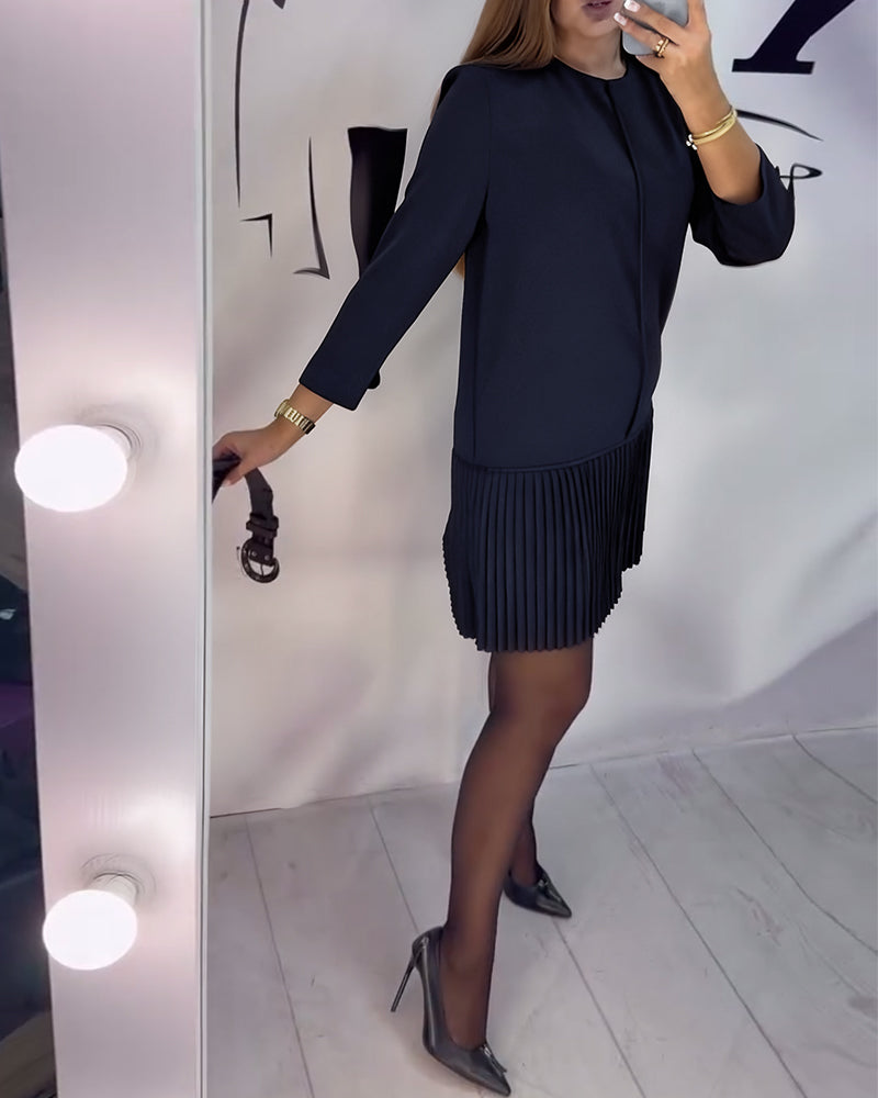 Jurk Met Driekwartmouwen En Accordeonplooien