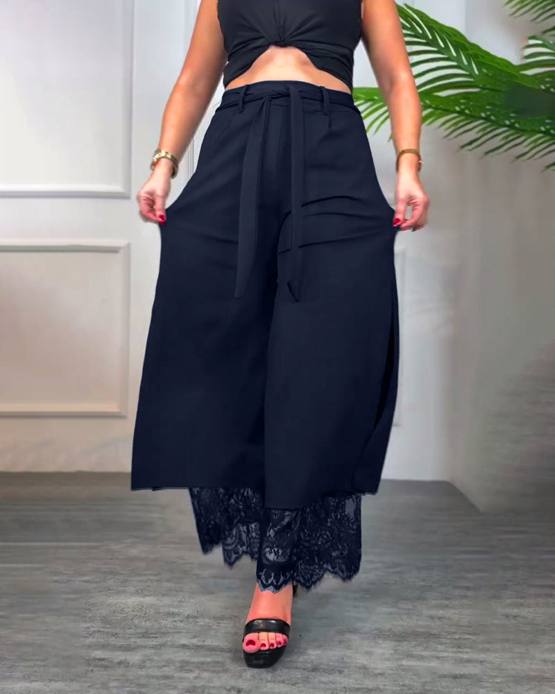 Broek Met Kantafwerking En Split