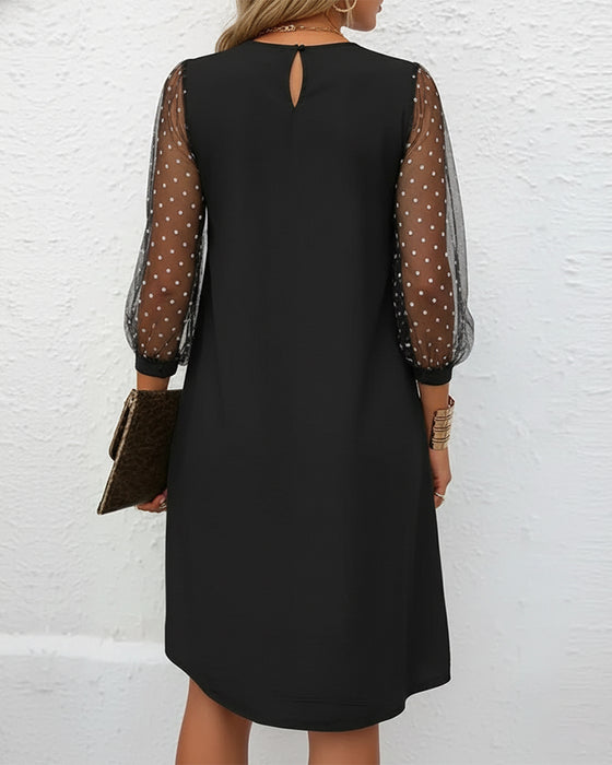 Jurk Met V-Kraag Ontwerp, Gaasstof En Afslankende Passform