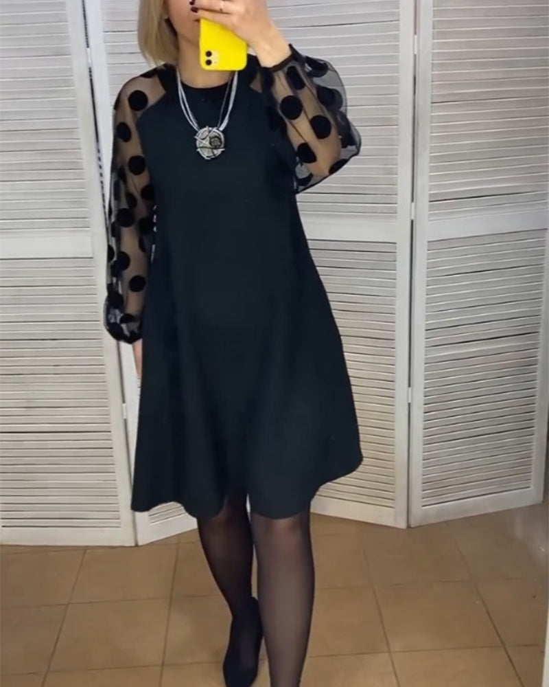 Jurk met elegante stijl en stippenpatroon
