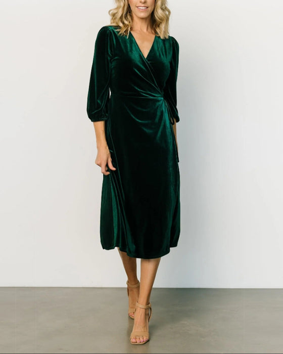 Elegante effen V-hals jurk met vetersluiting en driekwartmouwen