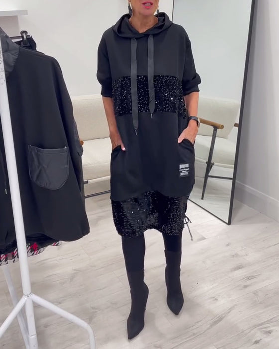 Jurk Met Capuchon En Modieus Patchwork