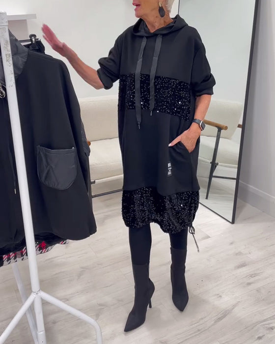 Jurk Met Capuchon En Modieus Patchwork