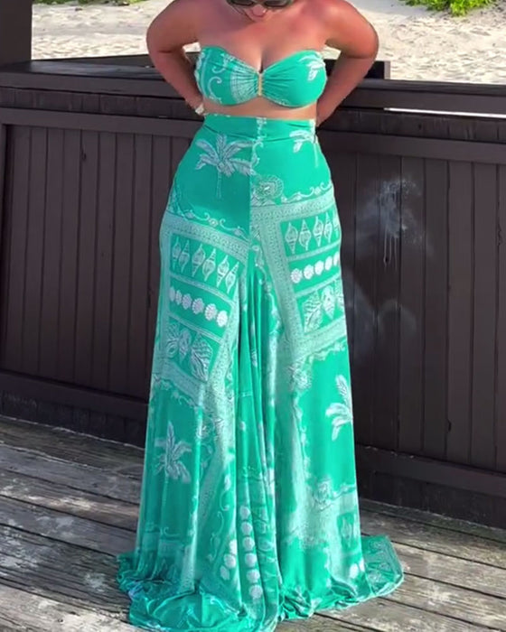 Badpak Gepersonaliseerd En Elegant Borstomwikkeld Gedrukt