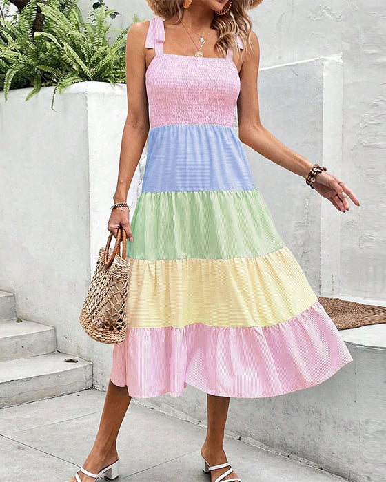 Jurk met contrasterende panelen en bandjes