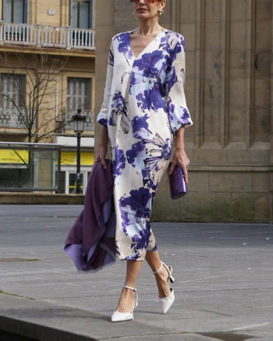 Elegante jurk met V-hals en print