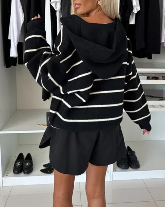 Gestreept casual jack met capuchon, zakken en knopen