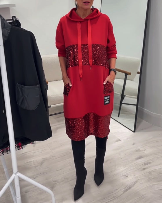 Jurk Met Capuchon En Modieus Patchwork