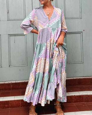 Kjole med fargeblokktrykk med 3/4 ermer