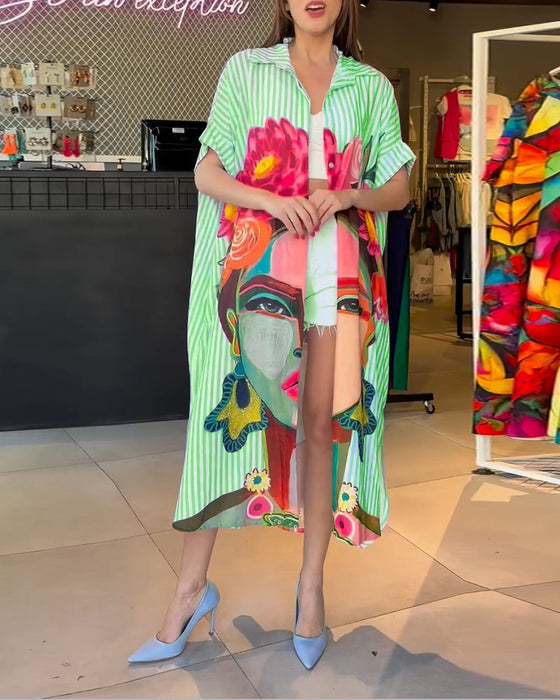 Verticale gestreepte blouse met reverssplit en karakterprint