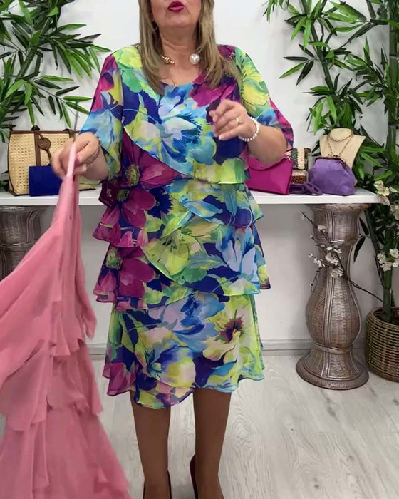 Jurk met ronde hals, ruches en halve mouwen met bloemenprint