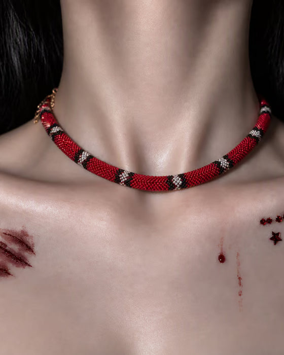 Slangen Statement Ketting – Een Symbool van Mystiek & Kracht
