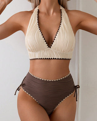 Bikini Tweedeels Set Met Halternek en Contrastkleur Design