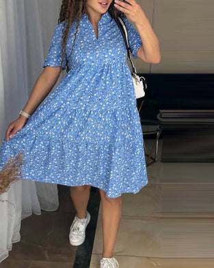 Losvallende, gebloemde casual jurk