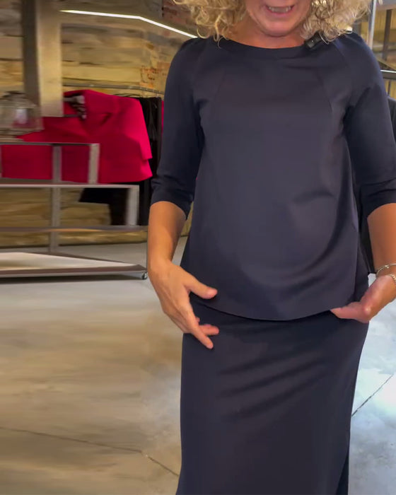 Eenvoudige rok met ronde hals, effen kleur