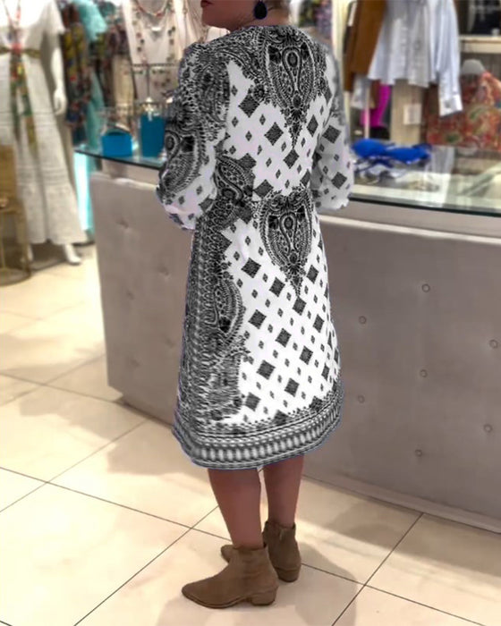 Elegante midi-jurk met V-hals