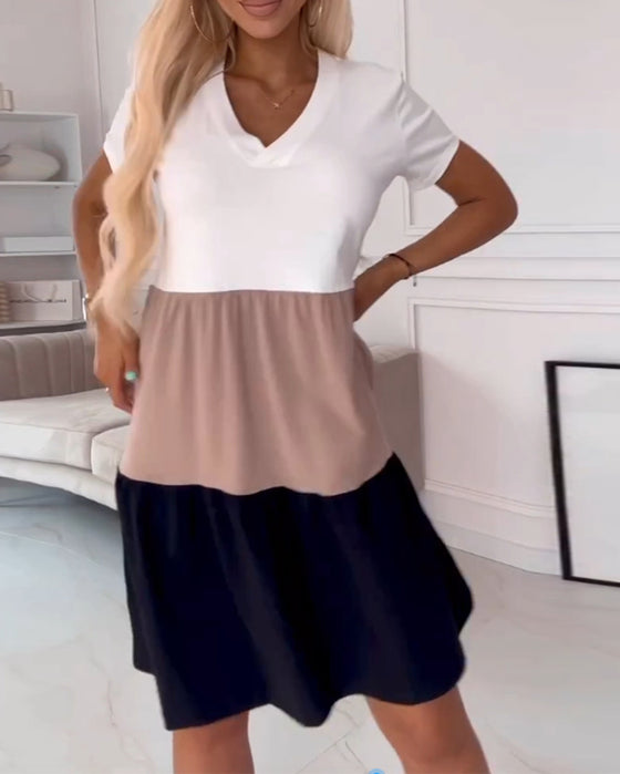 Casual jurk met kleurblokken en korte mouwen