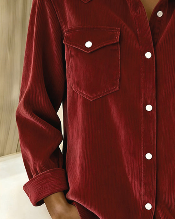 Langmouwig Overhemd Met Revers En Knoopsluiting