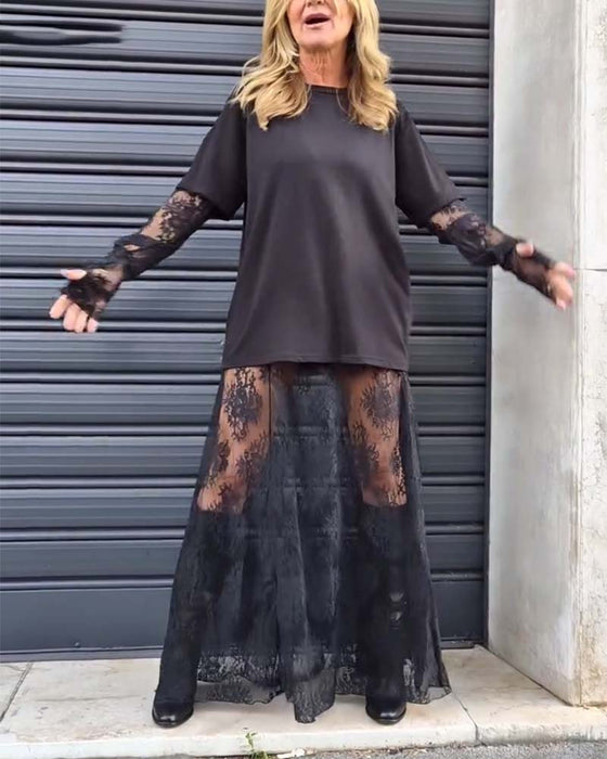 Tweedelige set: effen T-shirt en kanten rok