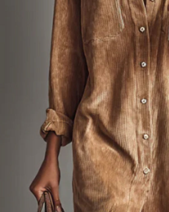 Modieuze En Elegante Jurk Met Revers