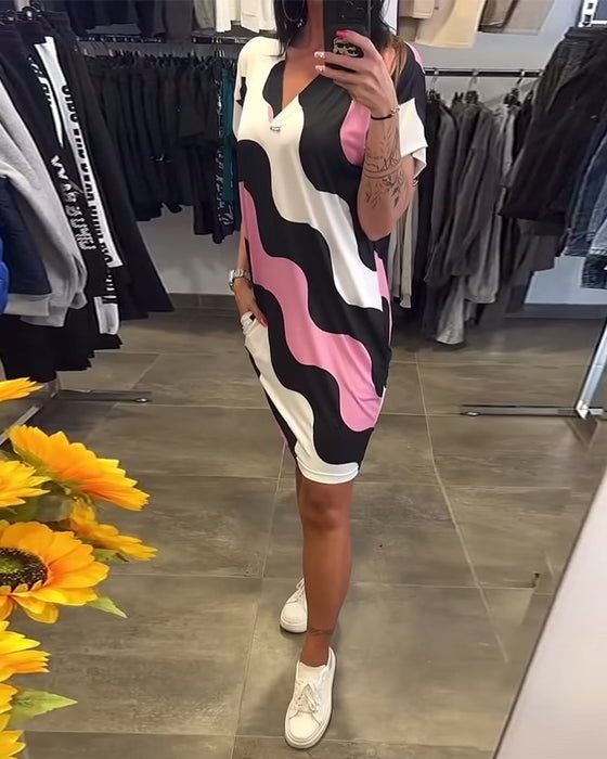 Jurk Met V-Hals En Golvend Print