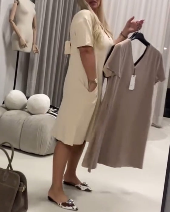 Modieuze En Elegante Jurk Met V-Hals