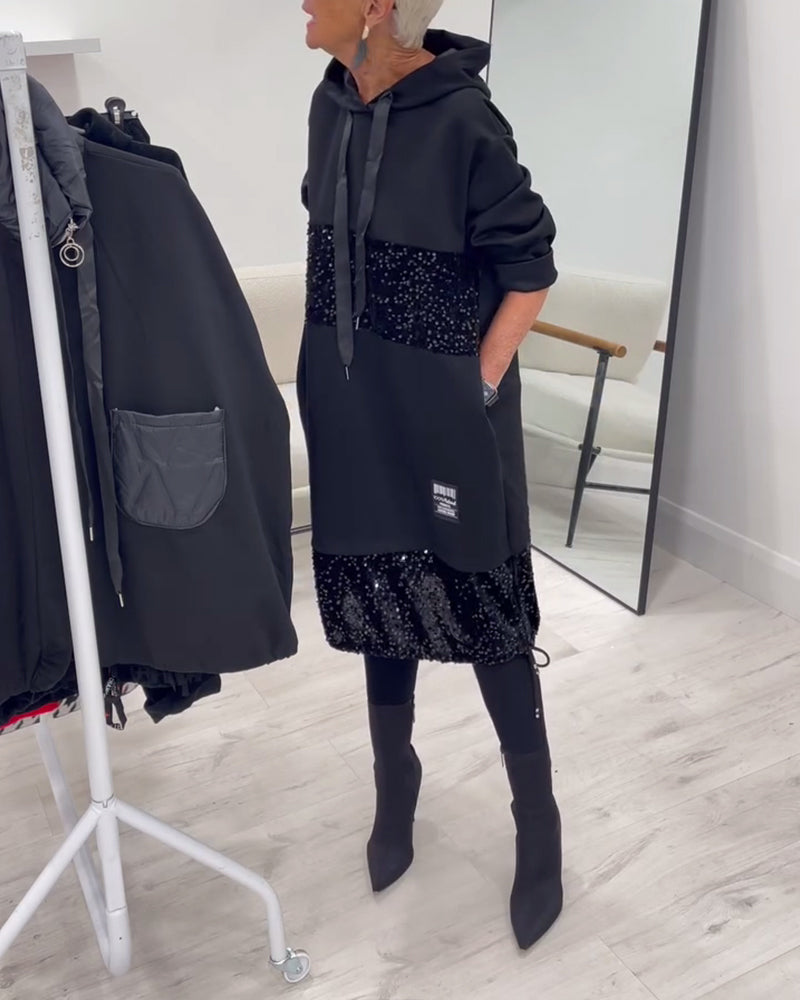 Jurk Met Capuchon En Modieus Patchwork