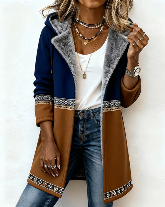 Modieuze Jas Met Capuchon En Lange Mouwen