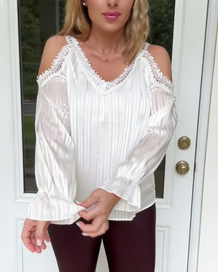 Blouse Met Kant, Afgeschoven Schouder En Gevouwen