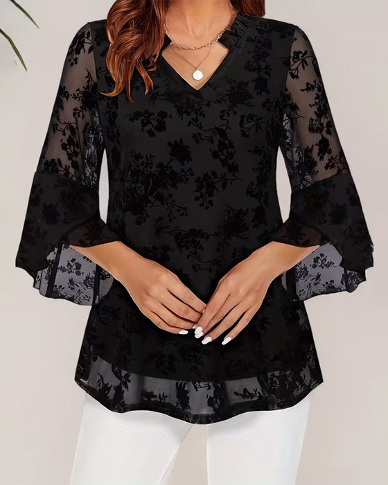 Blouse Elegant En Stijlvolle Klokmouwen