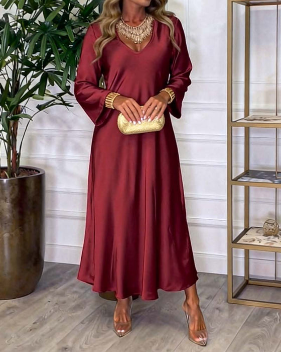 Elegante Jurk Met Lange Mouwen En V-Hals