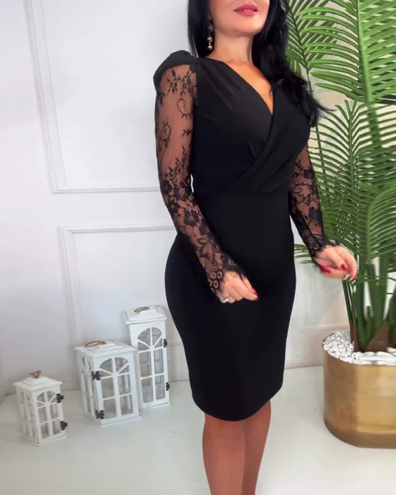 Slanke jurk in effen kleur met V-hals