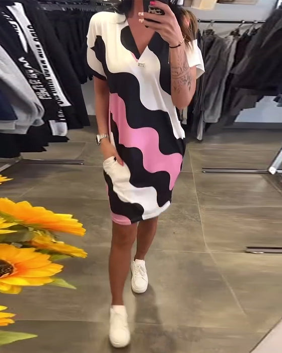 Jurk Met V-Hals En Golvend Print