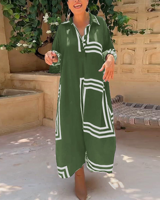 Rechthoekige vrijetijdsjurk met revers en print