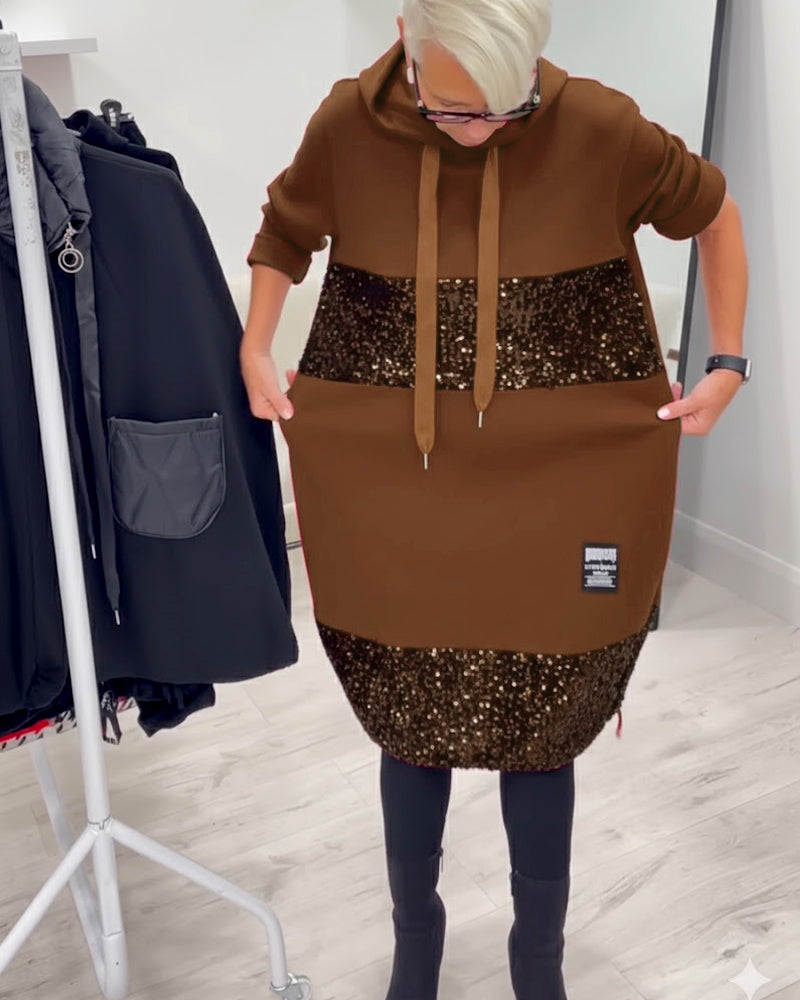 Jurk Met Capuchon En Modieus Patchwork