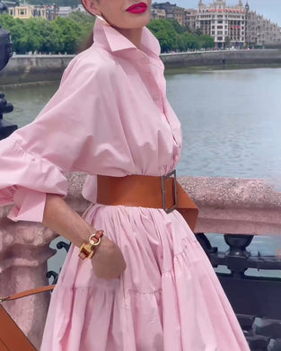 Jurk met revers en volledige rok in effen kleur