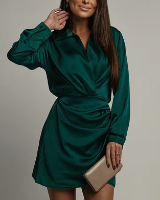 Stijlvolle Jurk Met V-Hals En Geplooid