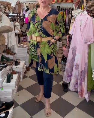 Losse Jurk Met Bladprint En V-Hals