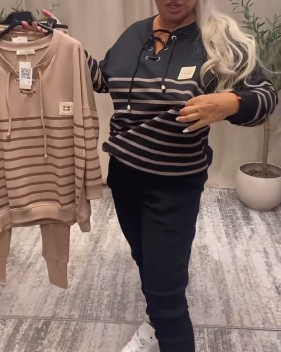 Tweedelig Set Met Casual Gestreepte Sportbroek Tot De Enkel