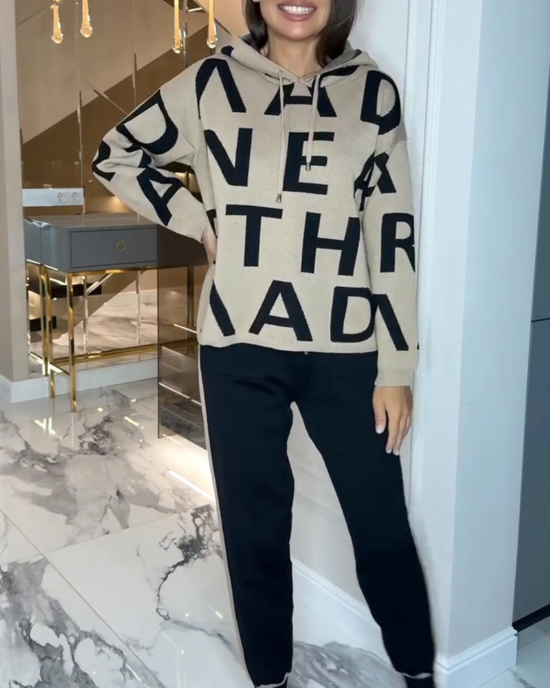 Tweedelig Setje Met Capuchon En Letterprint