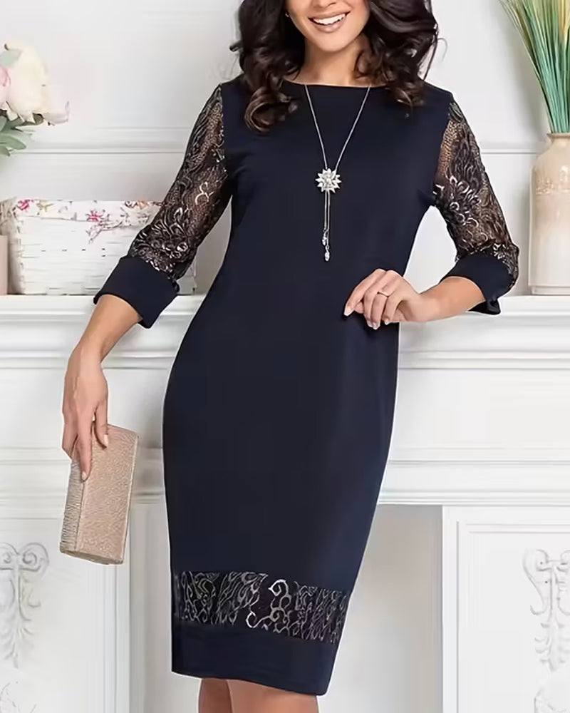 Modieuze Patchworkjurk Met Rechte Lijn