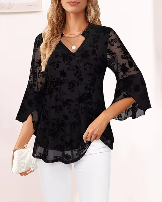 Blouse Elegant En Stijlvolle Klokmouwen