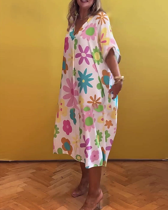 Wijde jurk met V-hals en bloemenprint