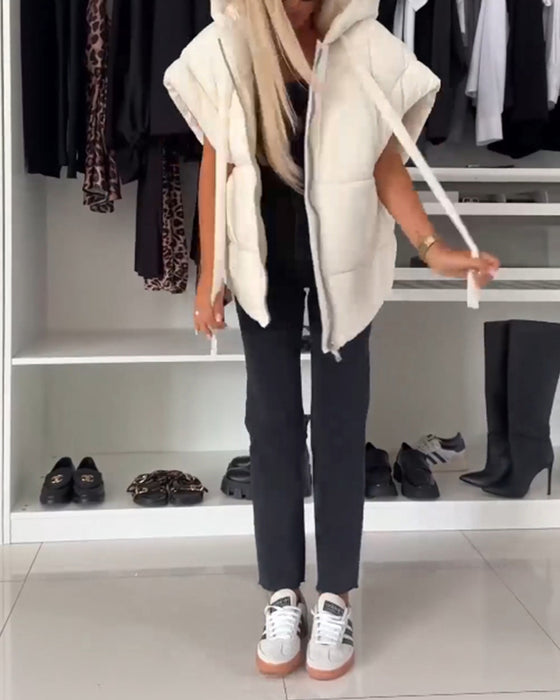 Gewatteerde jassen met capuchon, effen kleur, korte mouwen en rits