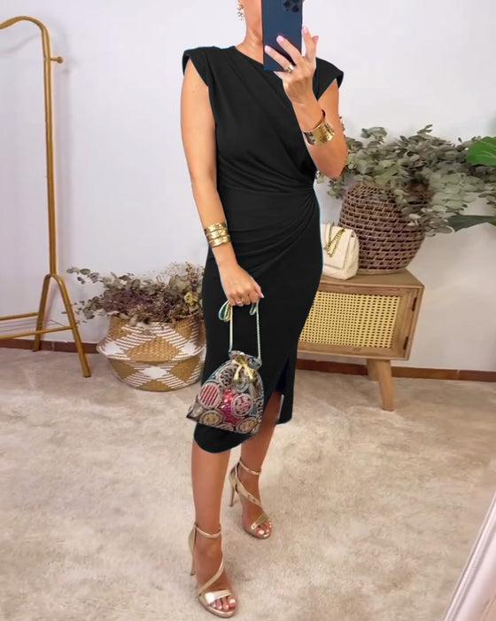 Mouwloze effen jurk met geplooide split