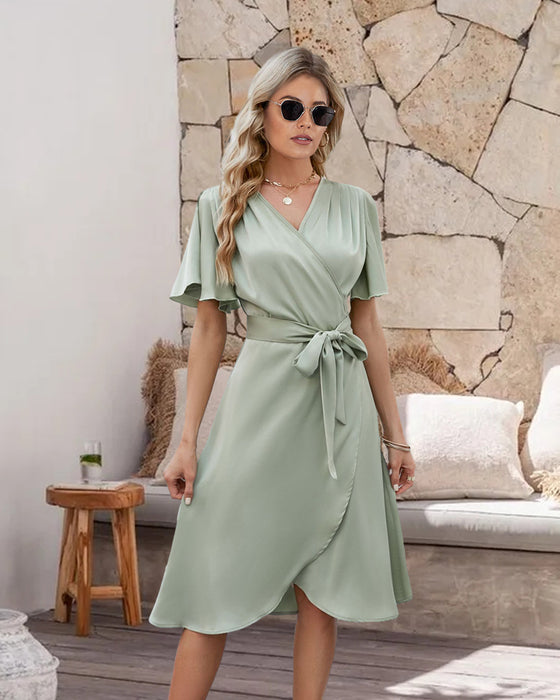 V-hals hals taille klok mouw jurk