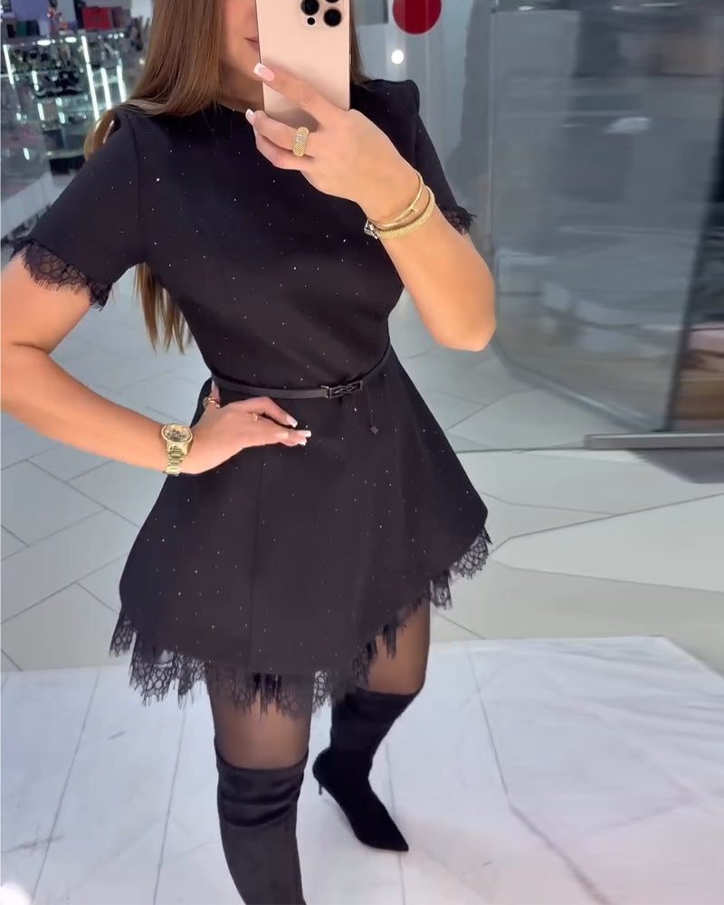 Glinsterende Kantjurk Met Korte Mouwen En A-Lijn