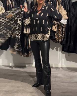 Shirt v-hals lantaarnmouw bedrukt